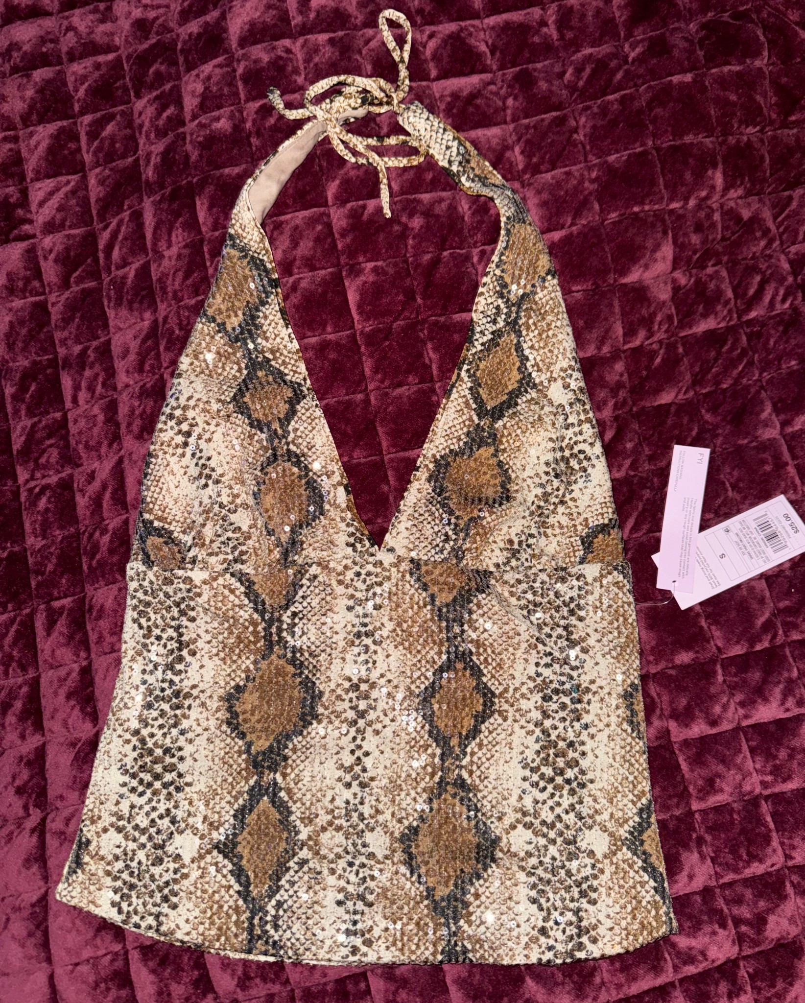 This snakeskin sequin halter is a vibe yall 🤘🏻