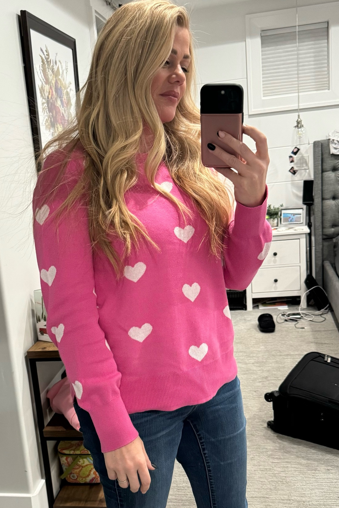 Found THEEEE cutest valentine sweater at Walmart today! 😍

#LTKstyletip #LTKfindsunder50 #LTKSeasonal