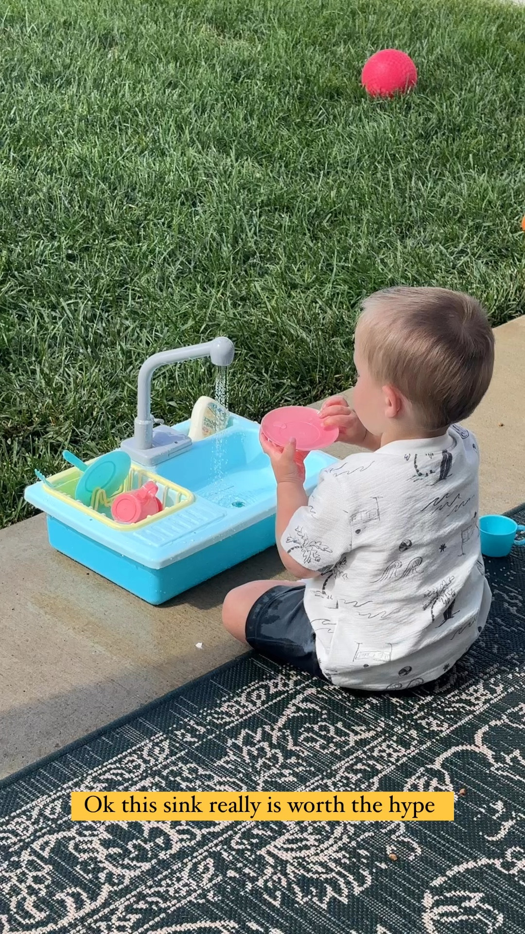 Occupying him for a GOOD minute 

#LTKkids #LTKfamily #LTKbaby