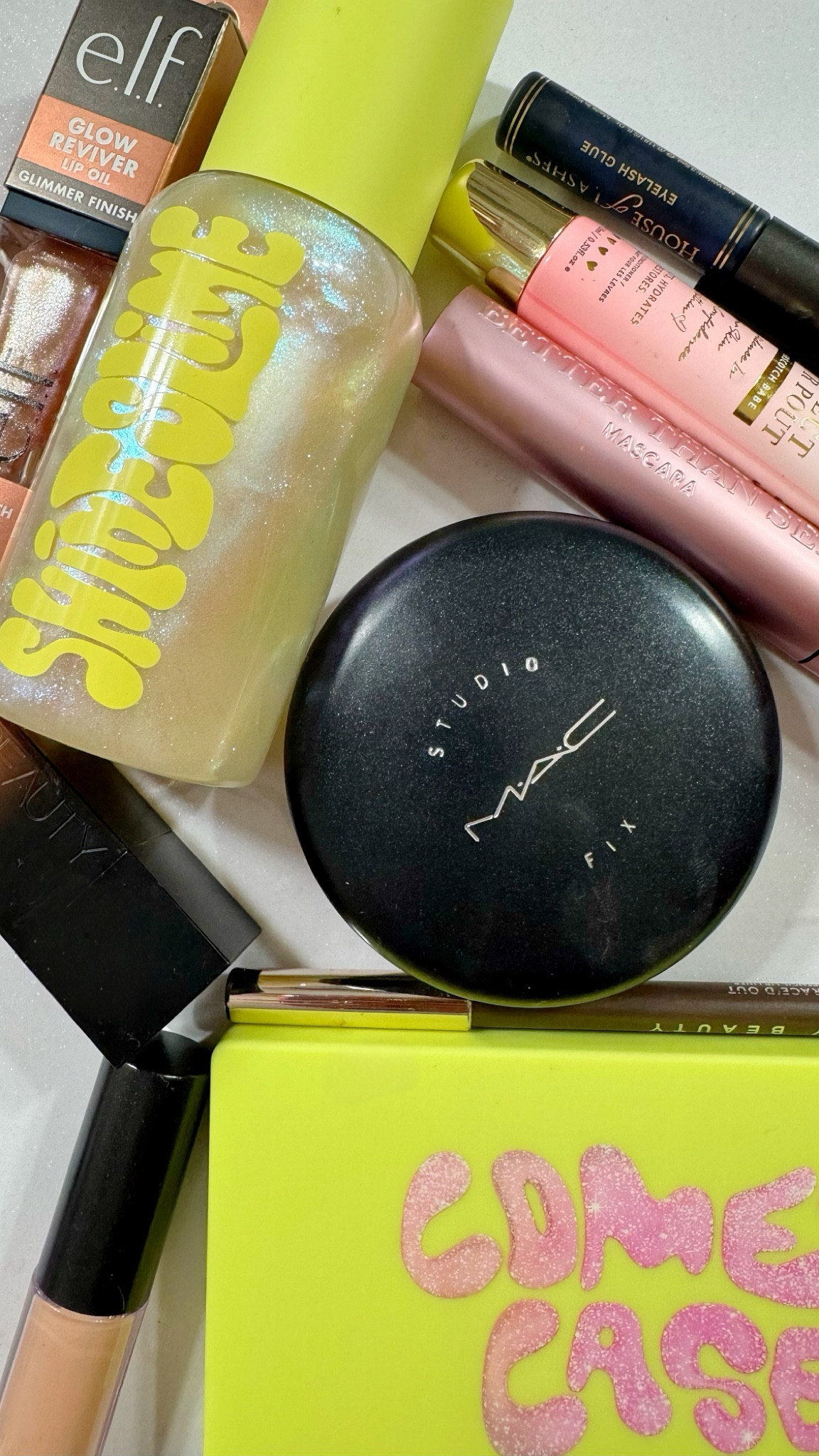 Getting glam for my birthday photo shoot! I tried the Made By Mitchell Shine Slime (shade: mermaid scales 🧜🏾‍♀️) and Highlighter Curve Case for my pictures and ya girl was glowinggg 😍✨

#LTKFindsUnder50 #LTKBeauty