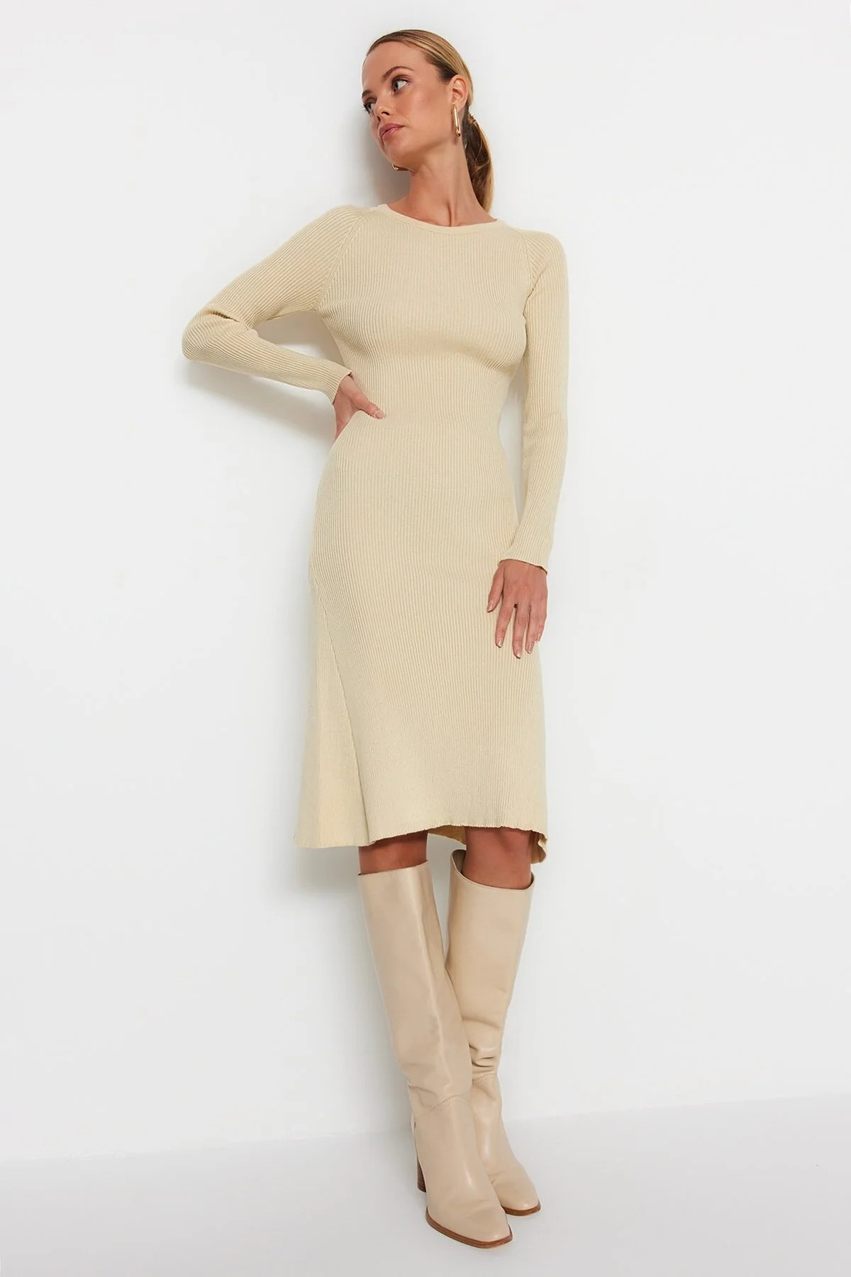 Trendyol Collection Kleid - Beige - Bodycon | Trendyol DE