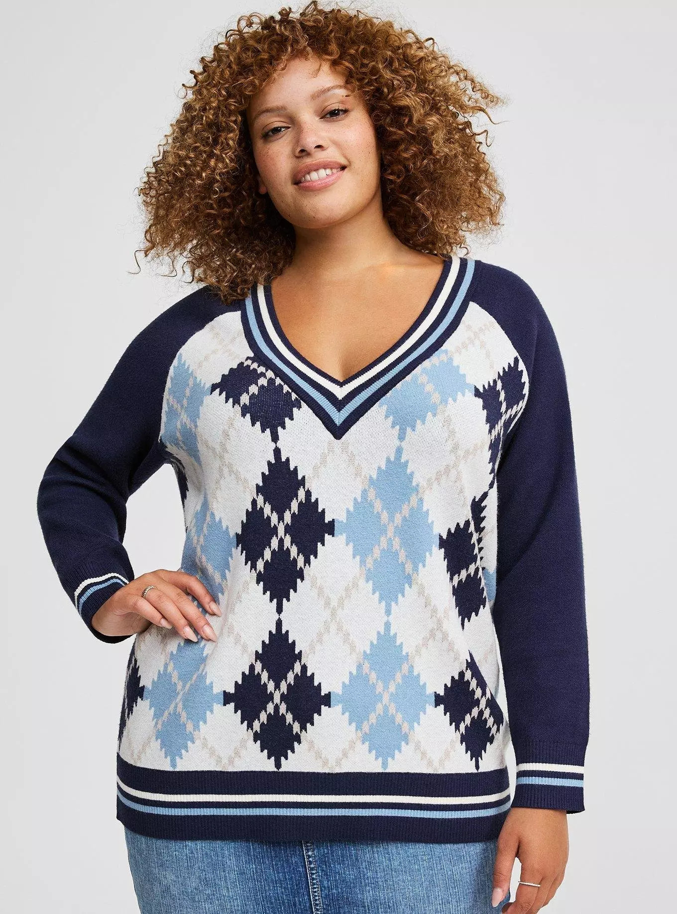 Everyday Soft Ribbed V-Neck Raglan Sweater | Torrid (US & Canada)