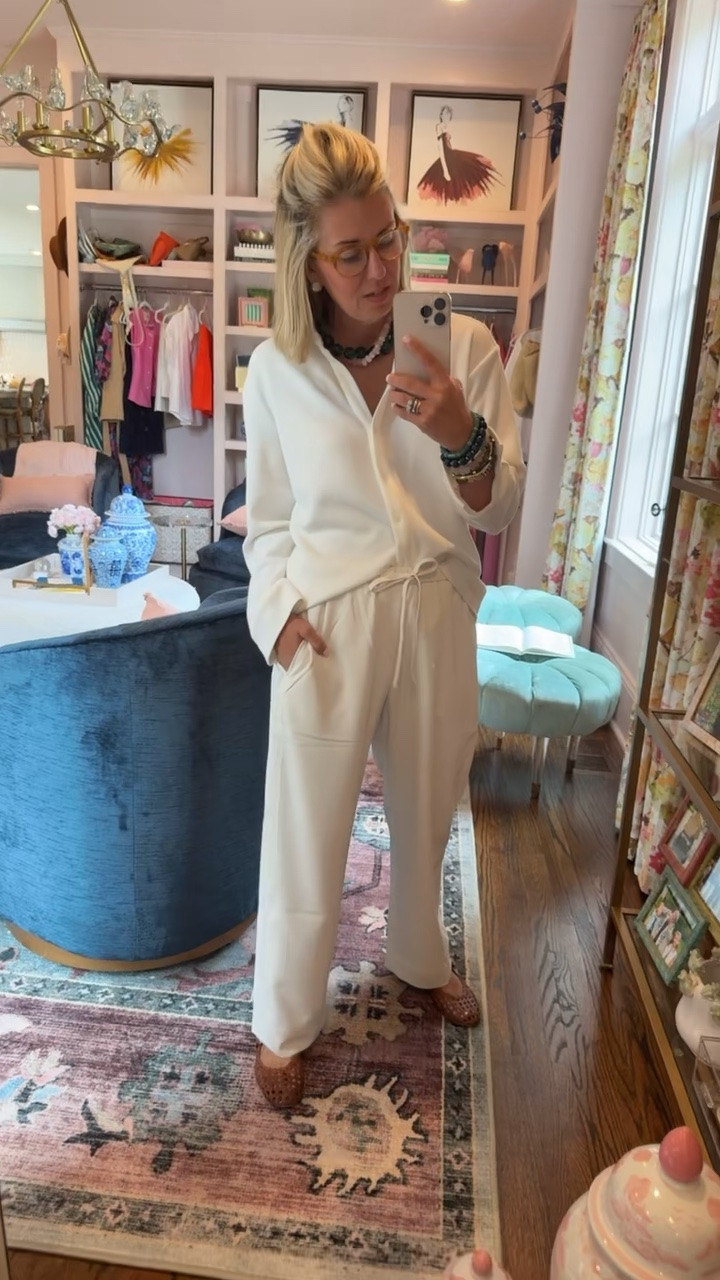 This is about as good as it gets…literally! Spanx for the win! 
Top - xs
Pants - small petite
Mary Jane’s - 7.5 (sized 1/2 down) 

*code Catherine20 at Allie + Bess

#LTKmomlife #LTKootd #LTKdayinmylife