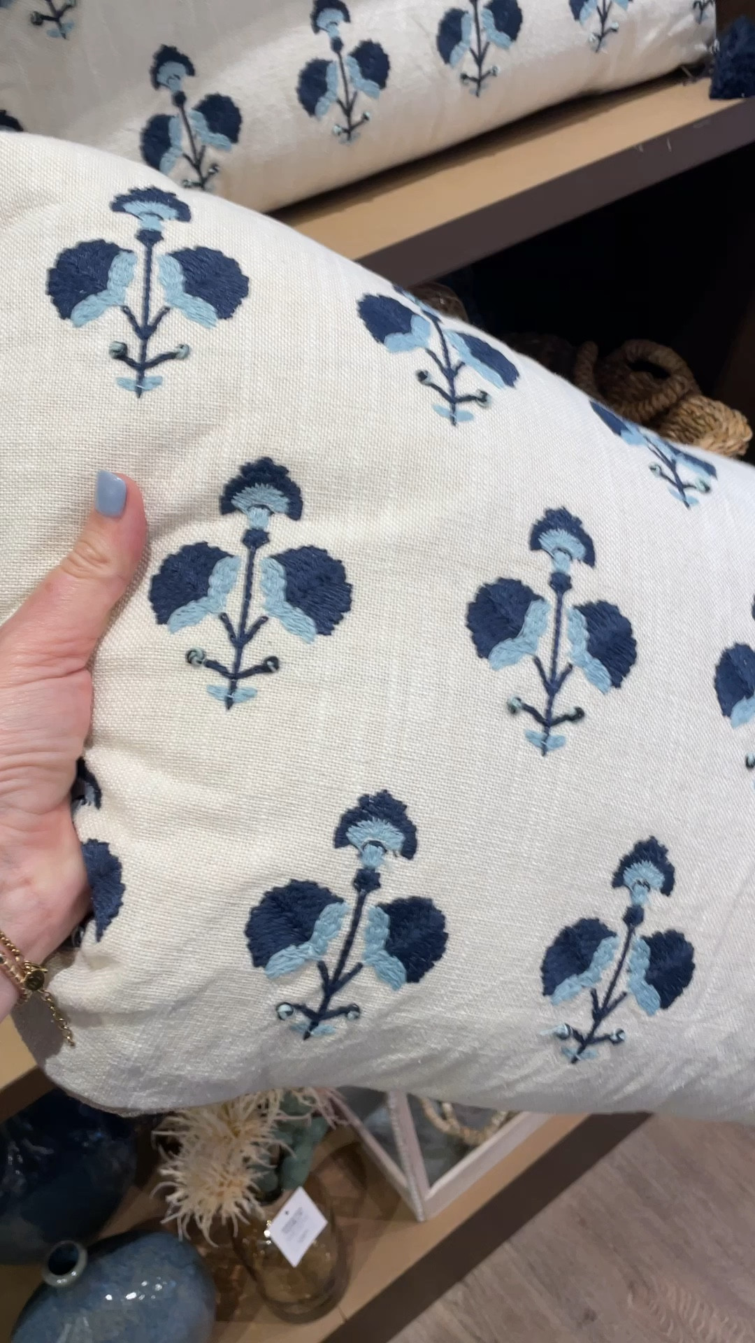 These are gorgeous! They are embroidered dark blue and light blue flowers with pretty navy tassels.  So cute. 

Throw pillows.


#LTKVideo #LTKhome