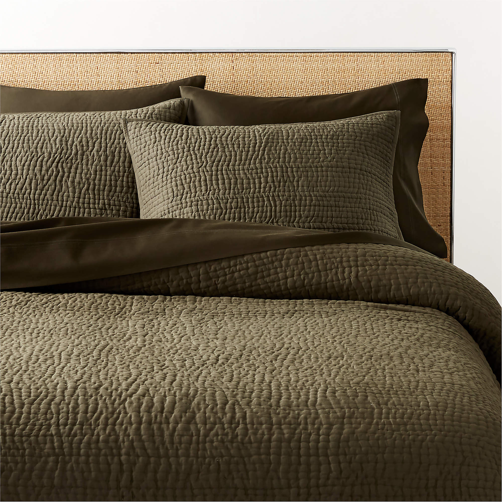 Stitched Organic Cotton Sateen Dark Green King Quilt + Reviews | CB2 | CB2