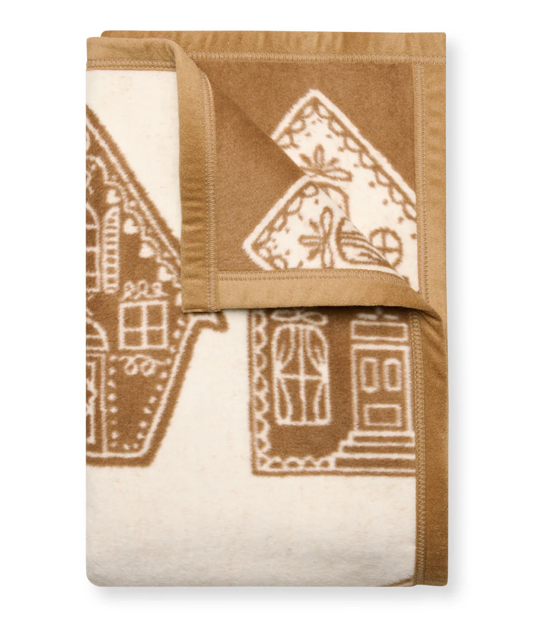 Gingerbread Houses Midi Blanket | ChappyWrap