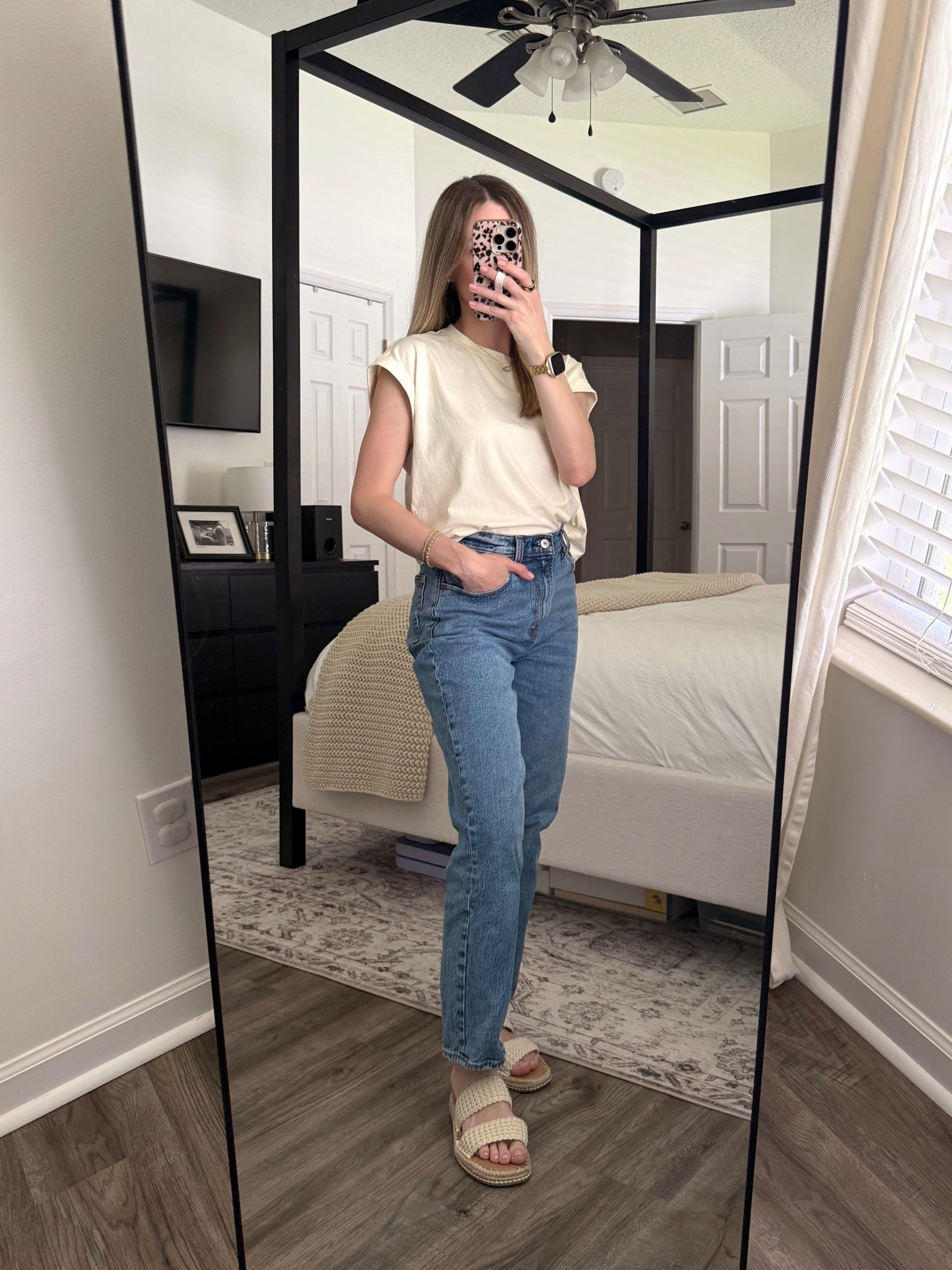 Loving these wardrobe basics lately!

#LTKPetite #LTKStyleTip #LTKShoeCrush