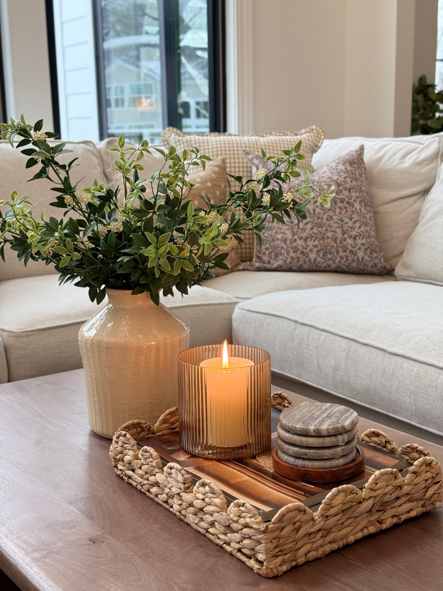 Coffee table refresh 🌿

#LTKFindsUnder50 #LTKHome #LTKSeasonal