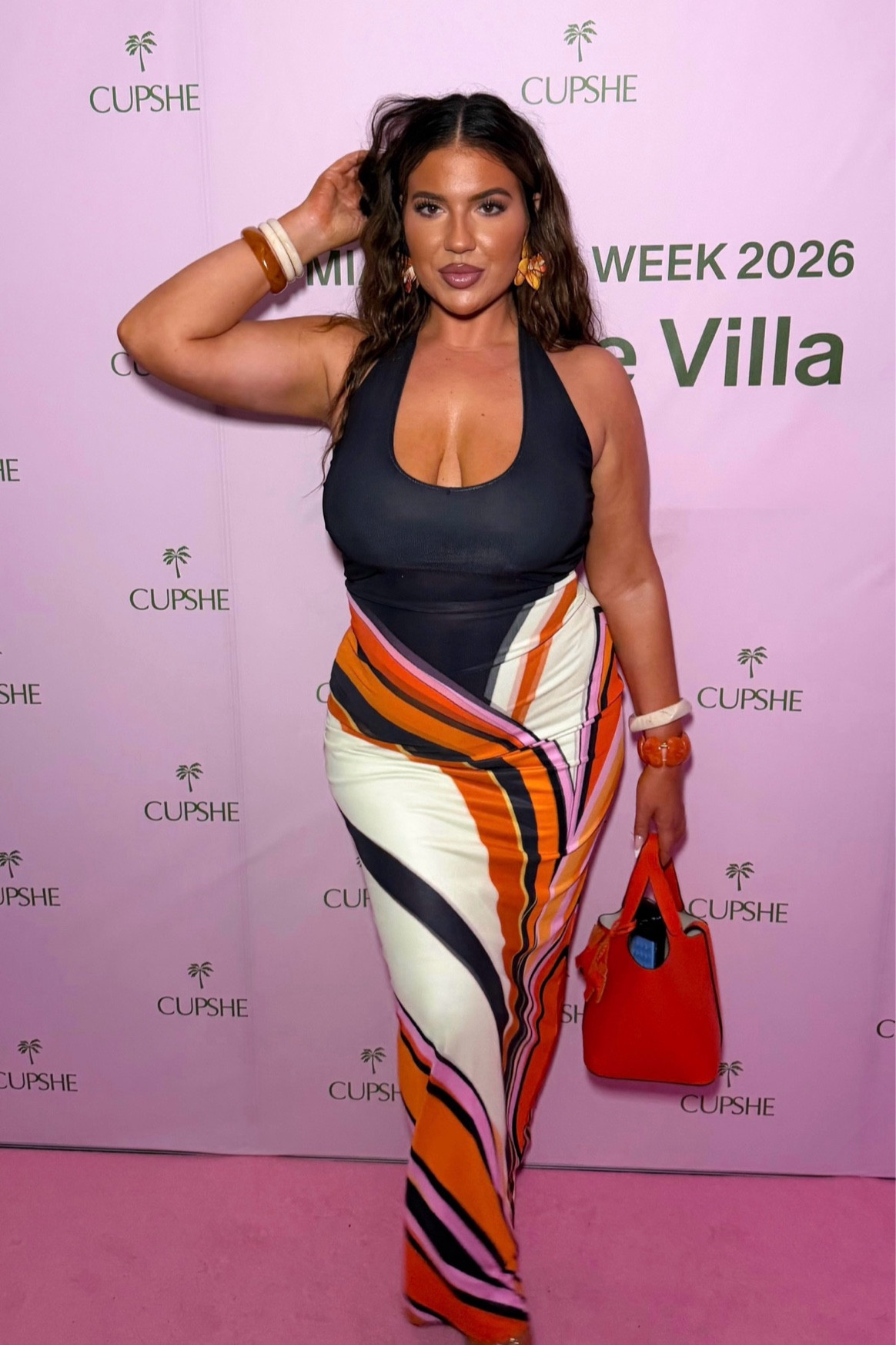 Miami Swim Week🌴❤️‍🔥 wearing a size  US12 dress is stretchy, double lined! 

Also linked up all of my glow, accessories, and hair routine 

￼