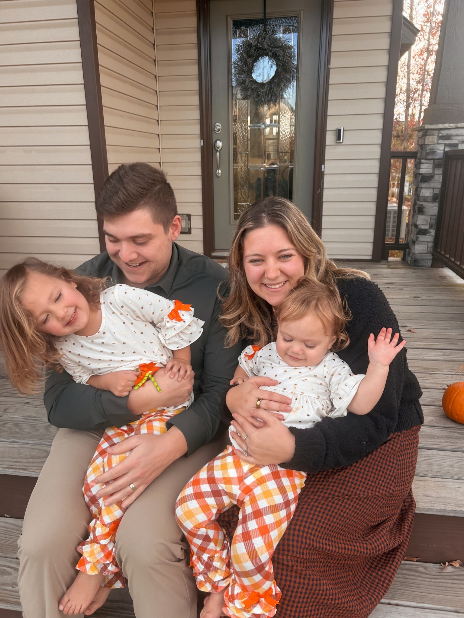 Thanksgiving with the squirmy giggly sweet girls! Girl mom, Thanksgiving outfit, holiday outfit, family photo 