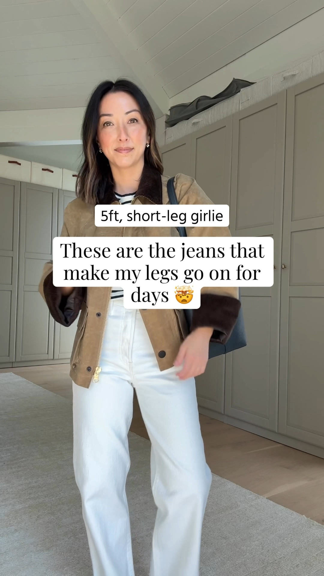 The most elongating white jeans. As a 5ft girl with short legs, these make my legs look so long! 

Alex Mill jacket xs
Kule tee medium
Levi’s Rib Cage Ankle jeans 25
The Row tote small
Loeffler Randall flats 5.
Celine sunglasses 
Electric Picks earrings
Dorsey James necklace 15"

#LTKgrwm #LTKPetite #LTKmomlife