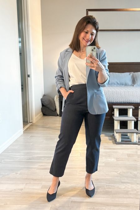 Affordable blazer that’s petite friendly. I have it in three colors. Wearing size small.

I'm 4'10" and 115#; bust 32B, waist 26, hips 36


#LTKSummerSales #LTKStyleTip #LTKWorkwear