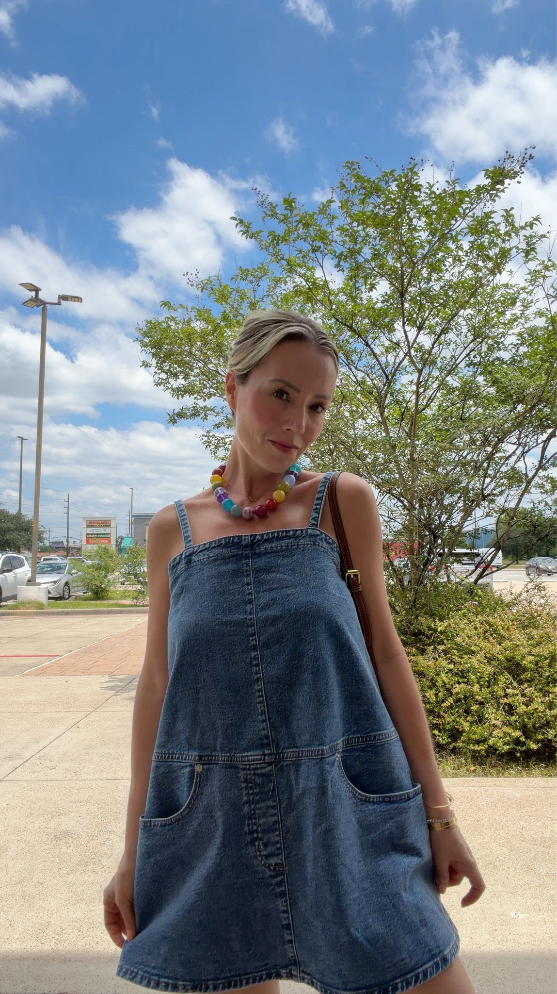 The perfect denim dress for very day 


#LTKSeasonal #LTKdayinmylife #LTKMothersDay