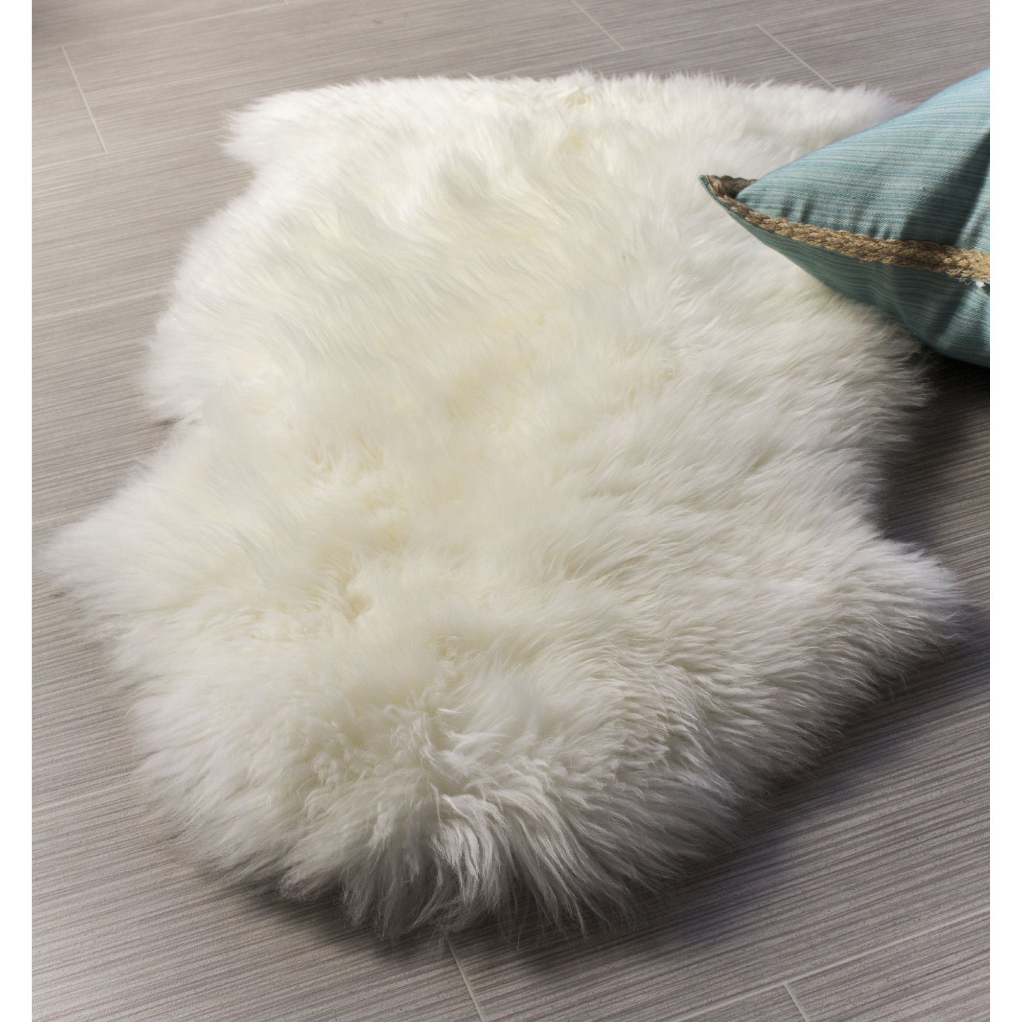 Super Area Rugs, Genuine Australian Sheepskin Ivory Fur Rug, Single Pelt, 2ft. X 3ft. | Walmart (US)
