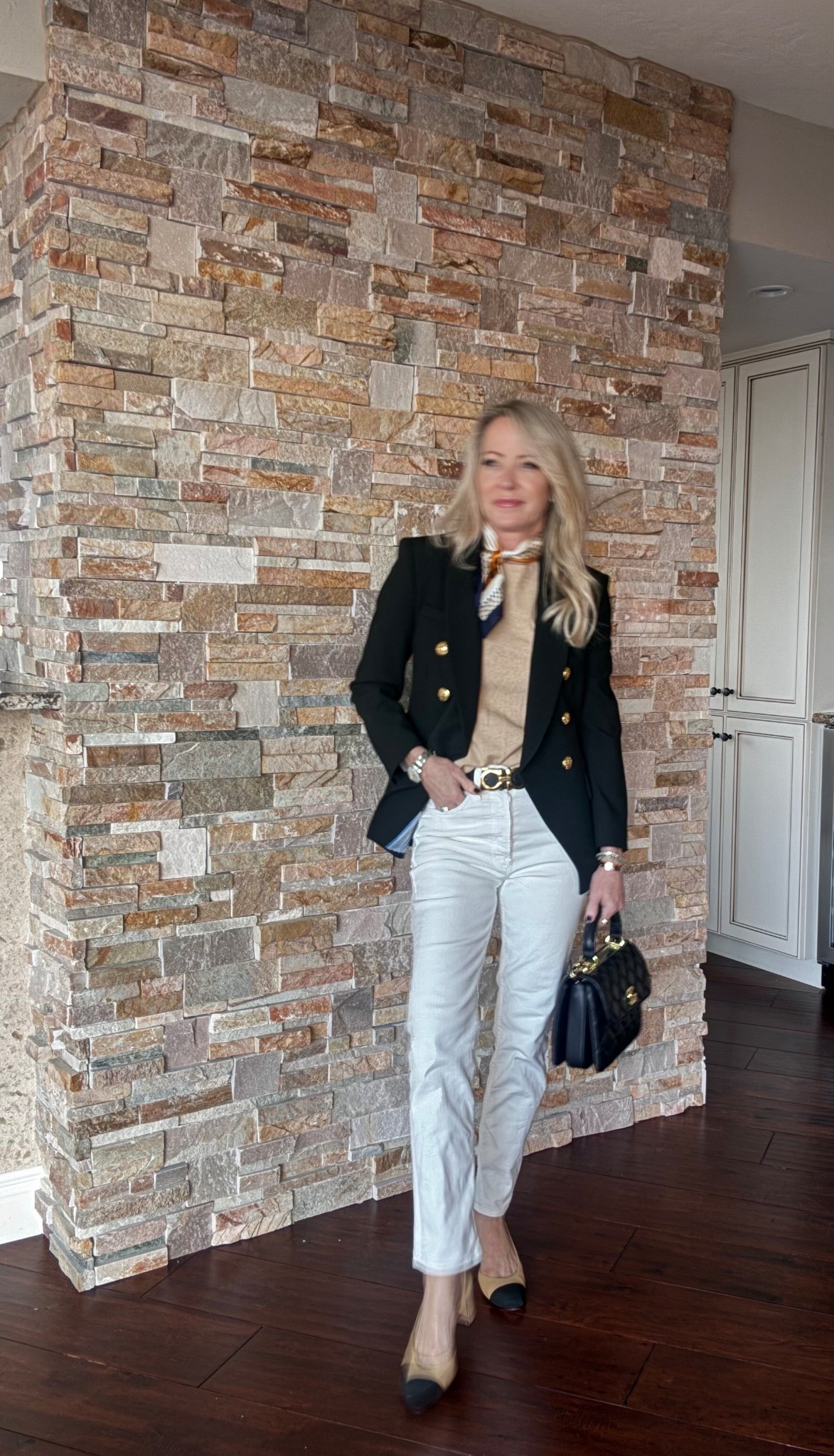 Lunch outfit, but make it chic 🤍 Elevated basics I reach for on repeat ...all linked.

#LTKootd #LTKOver40 #LTKdayinmylife