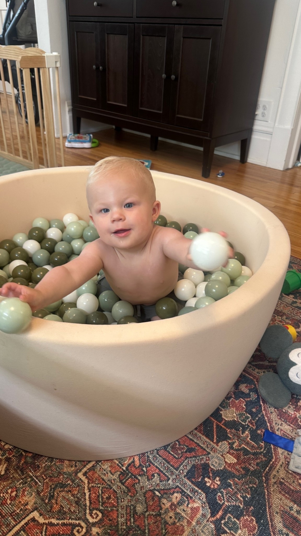 Ball pit fun 🤩

#LTKmomlife #LTKBaby #LTKKids