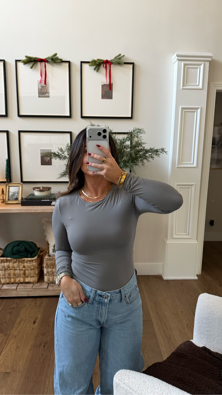 The best seamless long sleeves 

#LTKStyleTip #LTKSeasonal #LTKFindsUnder50