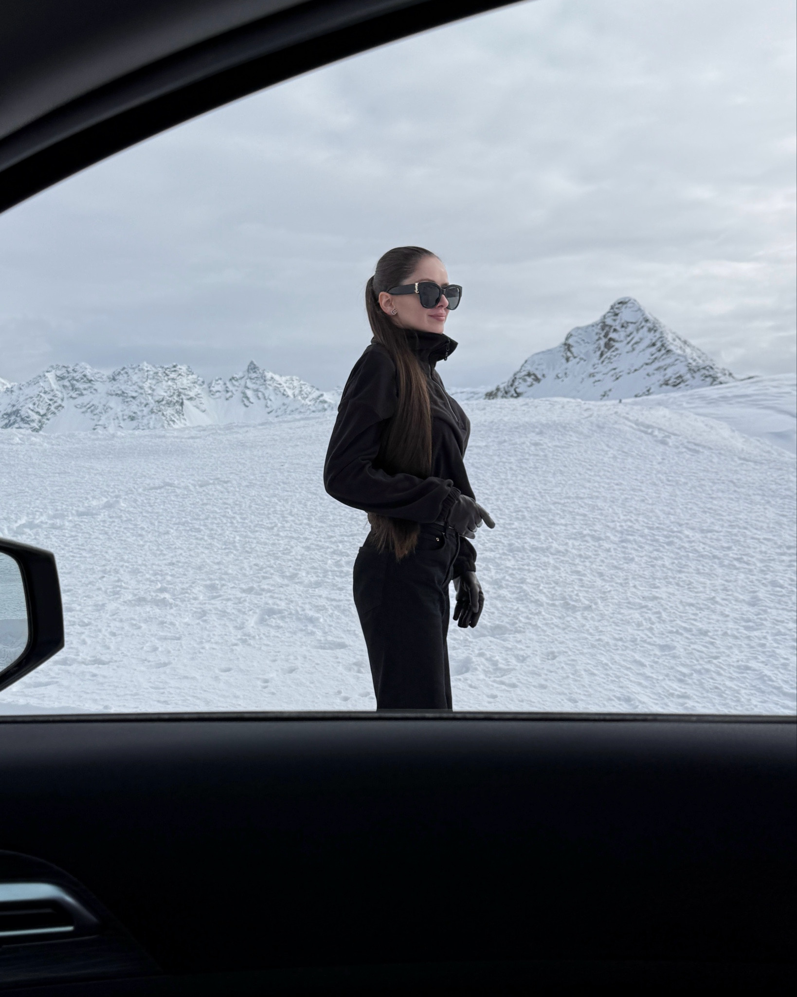 freezing ❄️🖤

winter look, winter outfit, denim, jeans, the north face, sweater weather, gloves, leather gloves

#LTKeurope #LTKwinter #LTKstyletip