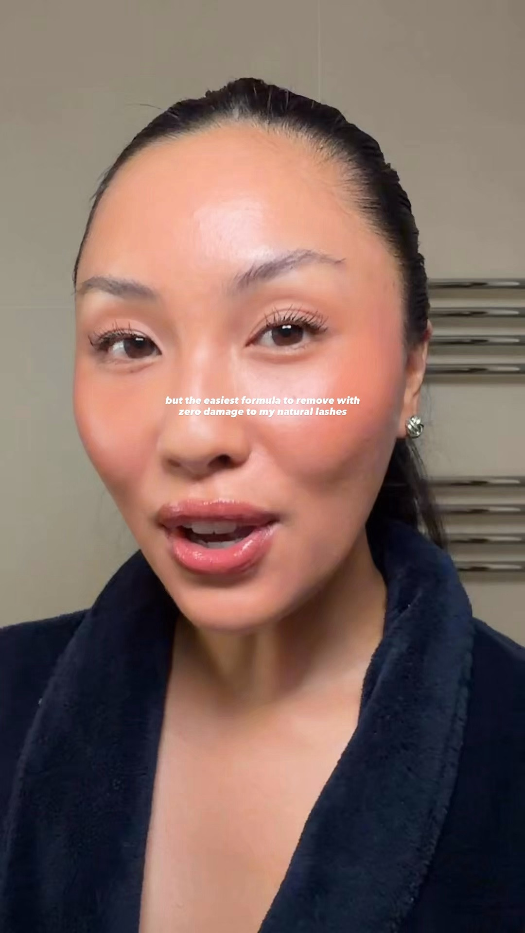 #ad tubing formula is the only formula that doesn’t smudge throughout the day for me + so easy to remove at the end of the day. Maybelline Lash Sensational Sky Tubes Mascara 🪞✨💦

#TargetPartner #MaybellinePartner @maybelline @targetstyle @target

#LTKgrwm #LTKselfcare #LTKBeauty