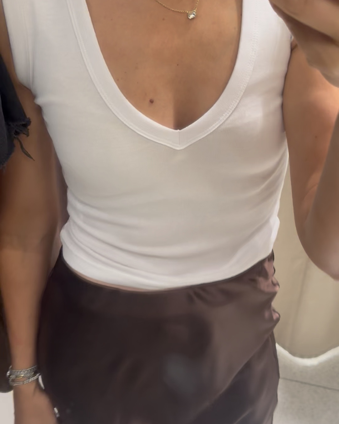 Small in both the top and satin skirt 
🤍🤍🤍