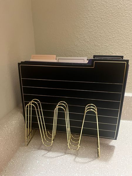 Finally getting around to organizing my desk area and I found these file folders and wire file organizer  at Target for under $15! 


#LTKhome