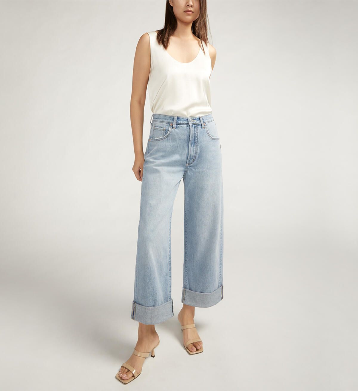 Baggy Mid Rise Wide Leg Cropped Jeans | Silver Jeans Co. (US)