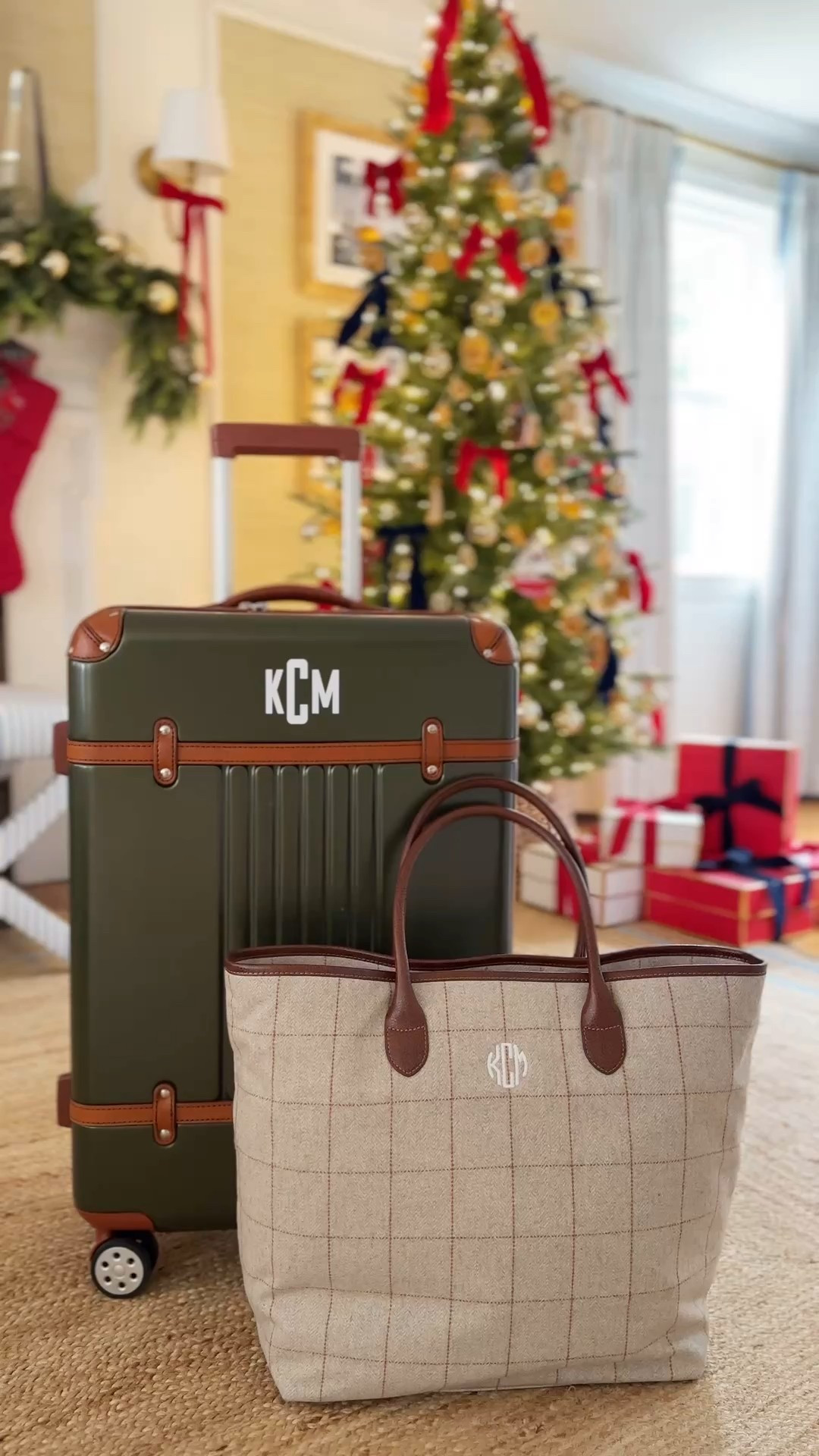 2 plaid flannel totes I love paired with my favorite luggage on sale now 

#LTKGiftGuide #LTKHoliday #LTKTravel