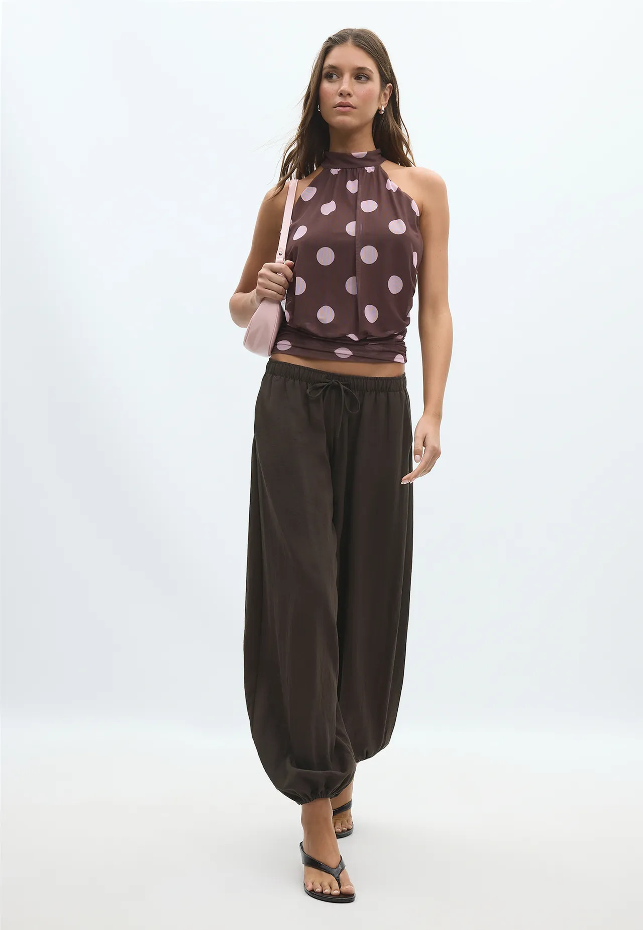 Flowy sarouel trousers - Women's fashion | Stradivarius United Kingdom | Stradivarius (UK)