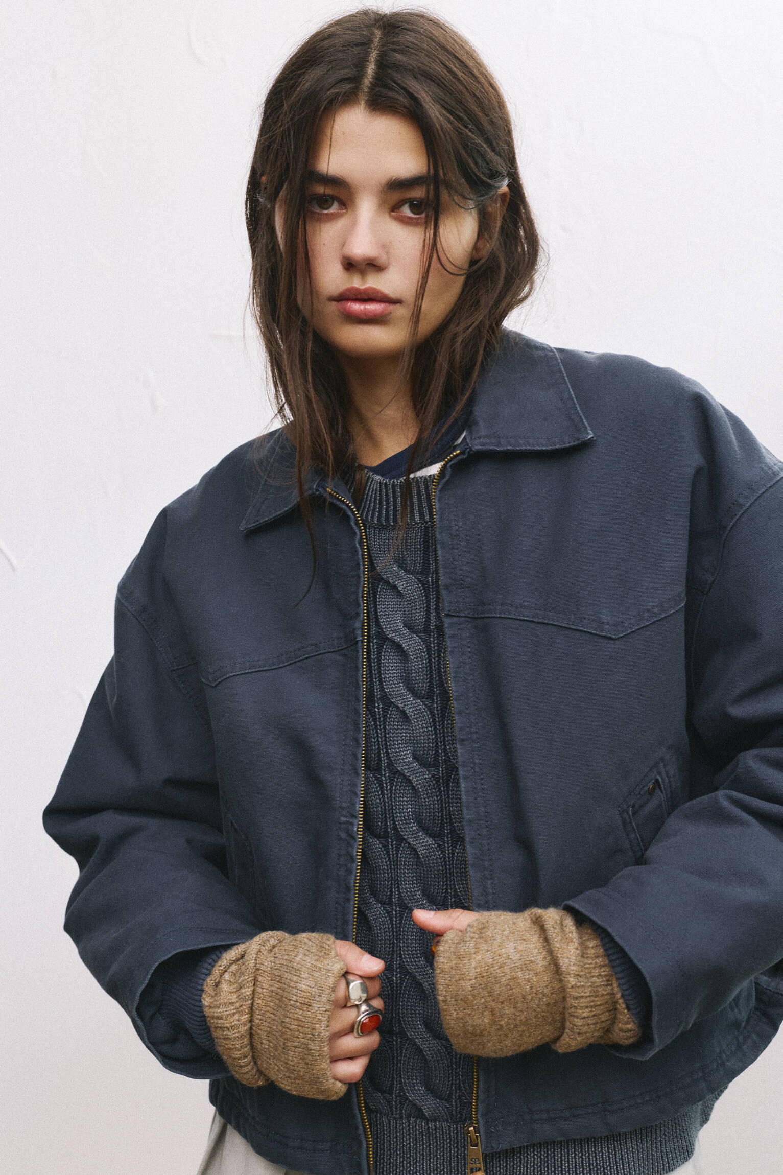 Marineblaue Jas mit Reißverschluss - PULL&BEAR | PULL and BEAR DE