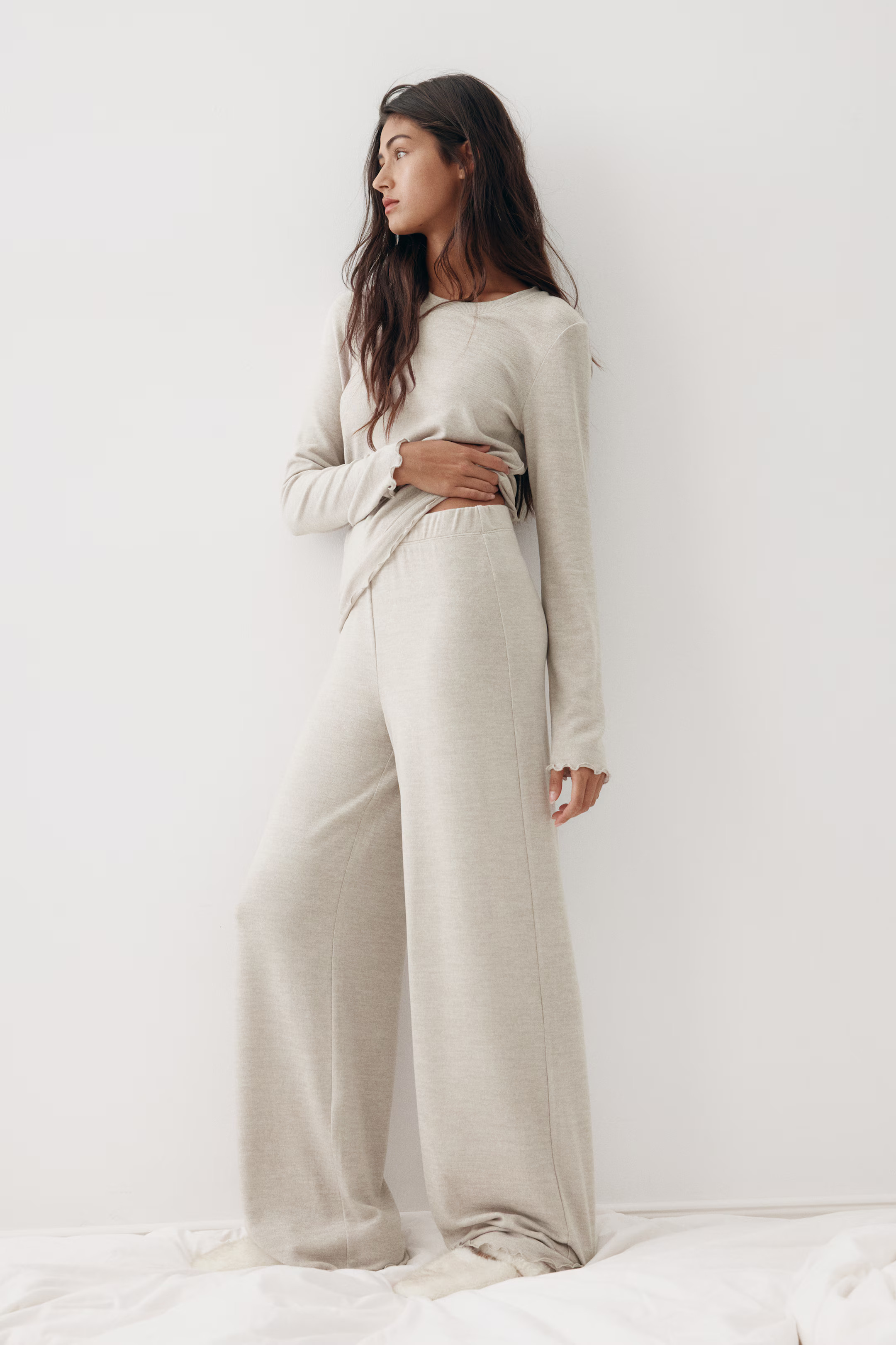 Overlocked pyjamas | H&M (UK, MY, IN, SG, PH, TW, HK)