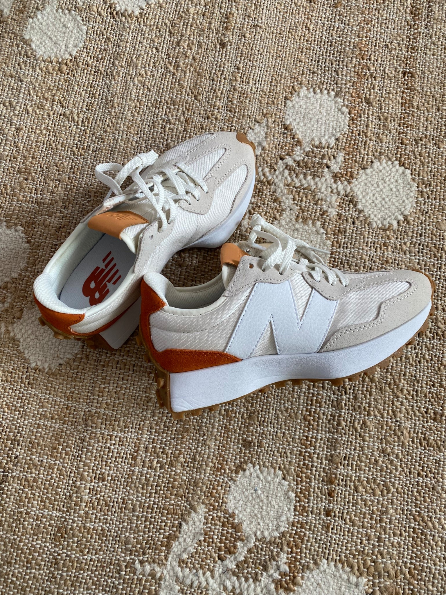 These shoes are so comfy! 

#LTKStyleTip #LTKFindsUnder100 #LTKShoeCrush