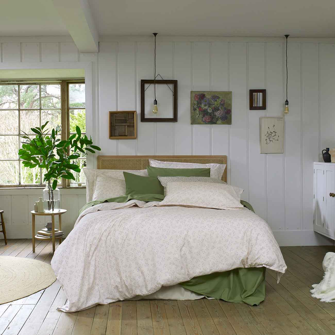 Spring Sprig Printed Cotton Duvet Cover | Piglet