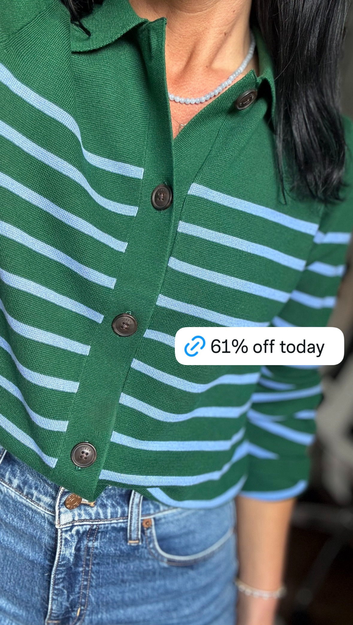 SALE: The cutest 100% cotton striped collared sweater for fall. I love the blue and green stripes! 

In my opinion, this fall sweater fits very TTS. I’m wearing a S. 

Fall outfit, fall style, cardigan, collared sweater jacket, striped cardigan, striped sweater, fall sweater, denim jeans, classic style, preppy style, timeless style, classic outfit  

 

#LTKStyleTip #LTKSeasonal #LTKFallSale
