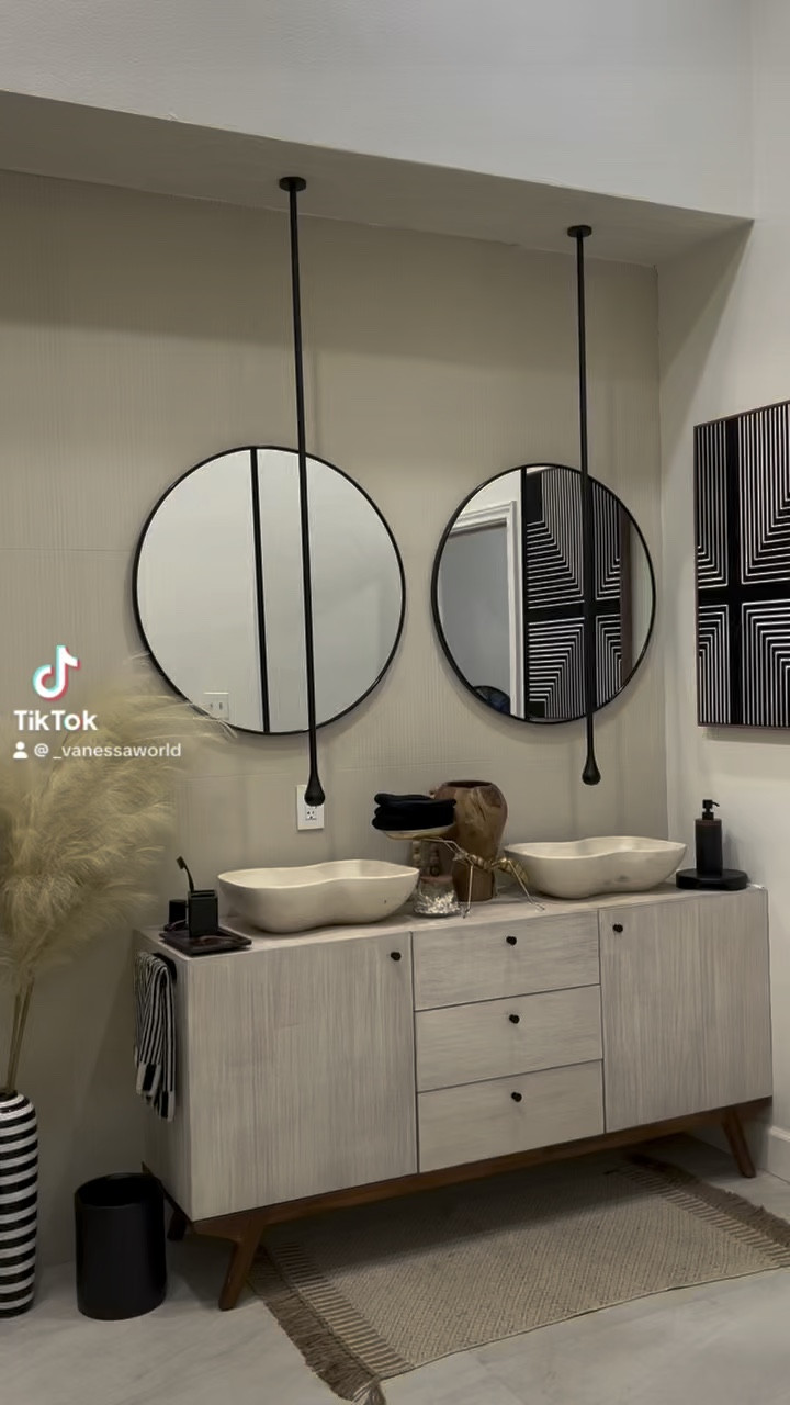 Shorts and leg warmerss linked