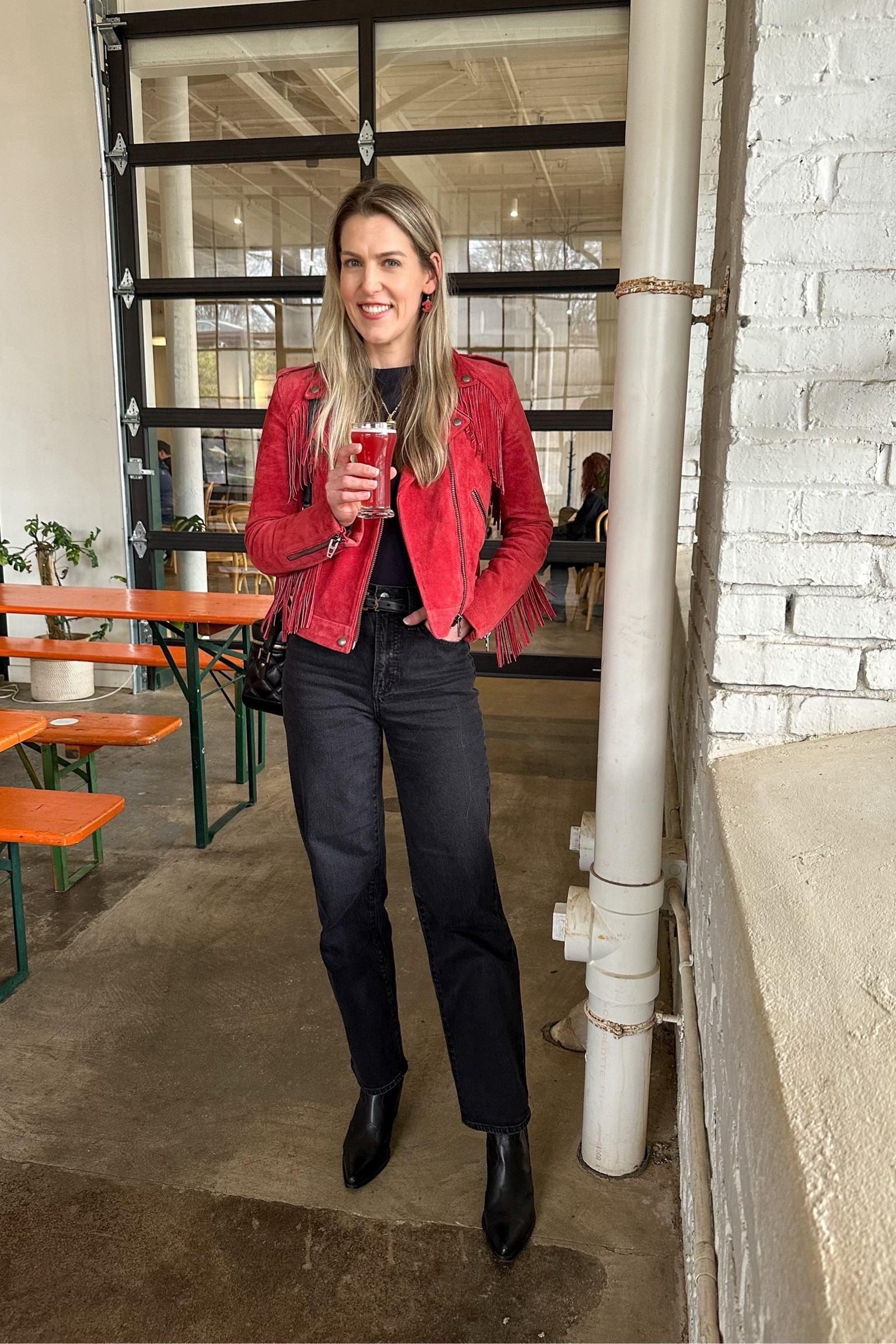 A great casual neutral Valentine’s outfit with a pop of red! 

Jacket - older Blank NYC, linking similar 

Jeans - went with a size 23

Boots - older, linking similar, usually a size 7.5

Bodysuit - went with my usual size XS

#LTKstyletip #LTKfindsunder100 #LTKSeasonal