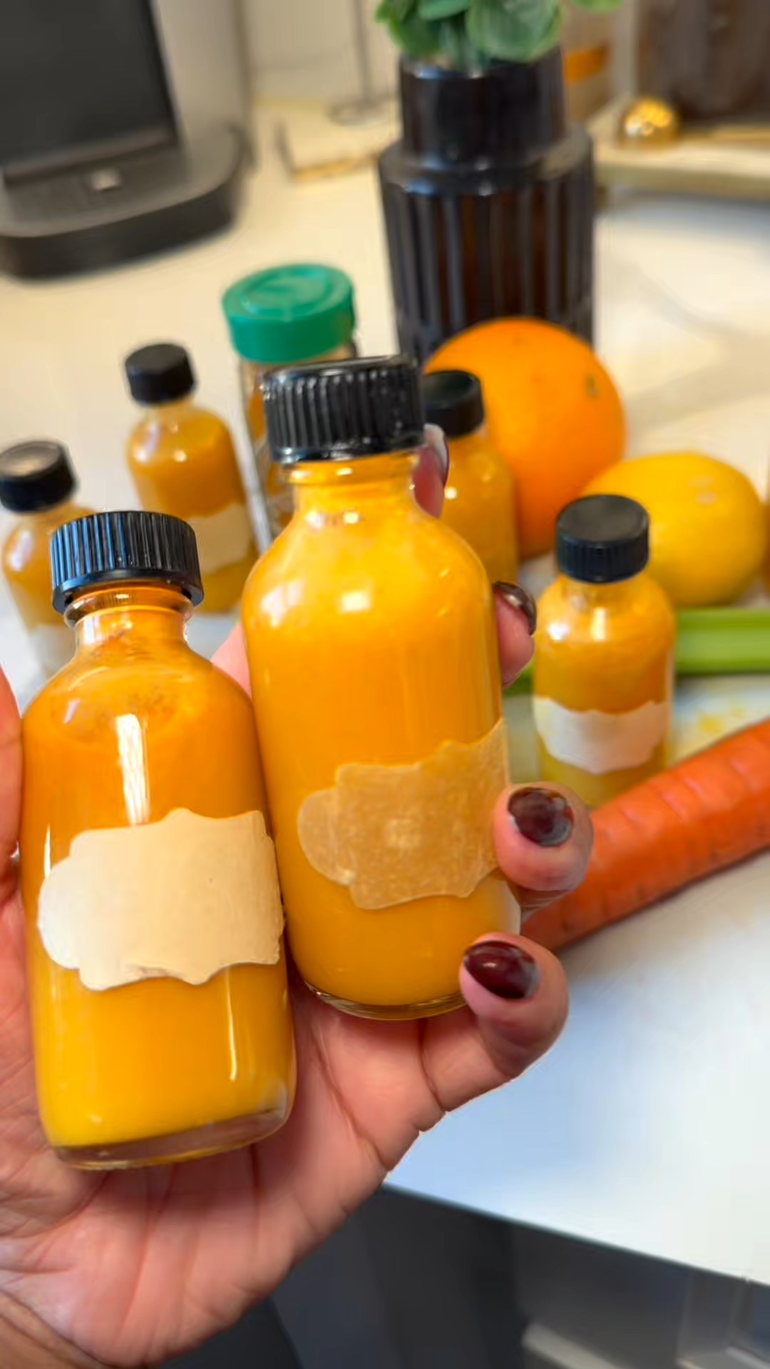 Ginger shots just got easier!! Because if it takes longer than 15 minutes… this busy mom isn’t doing it 😅 Made a whole month in one batch and calling it a win 👏💛

#LTKmomlife #LTKstorytime #LTKfitnessgoals