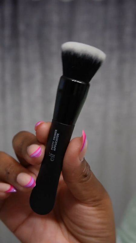 Glowy makeup primer with the perfect brush for a flawless base.


#LTKxelfCosmetics #LTKBeauty