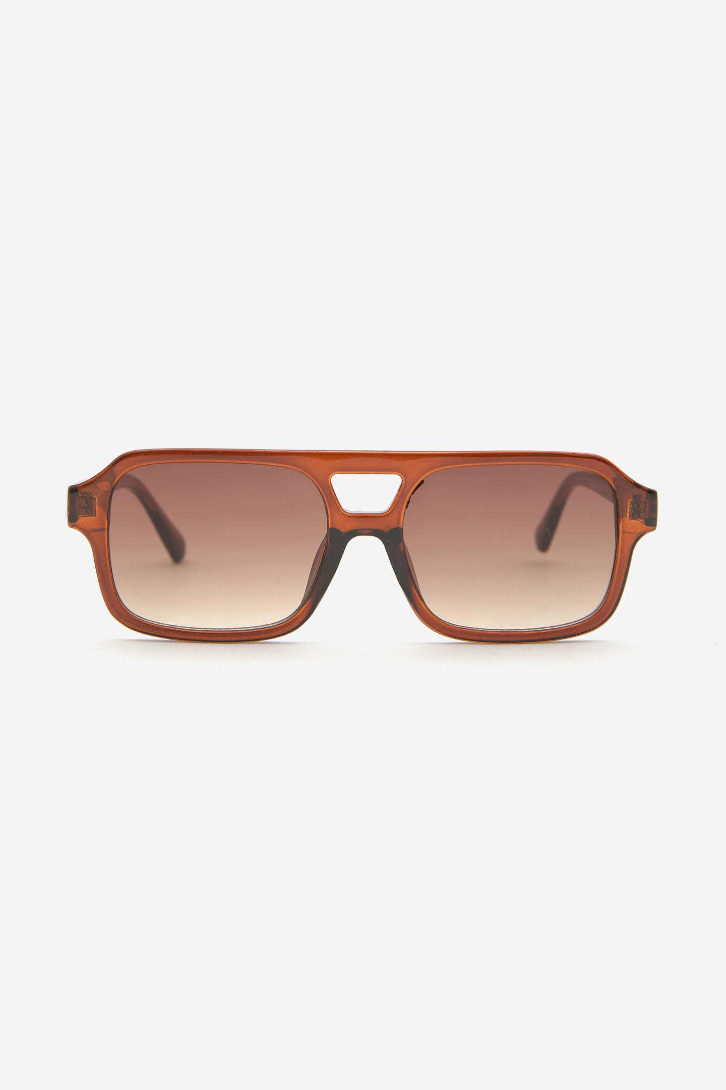 Resin aviator sunglasses | PULL and BEAR UK