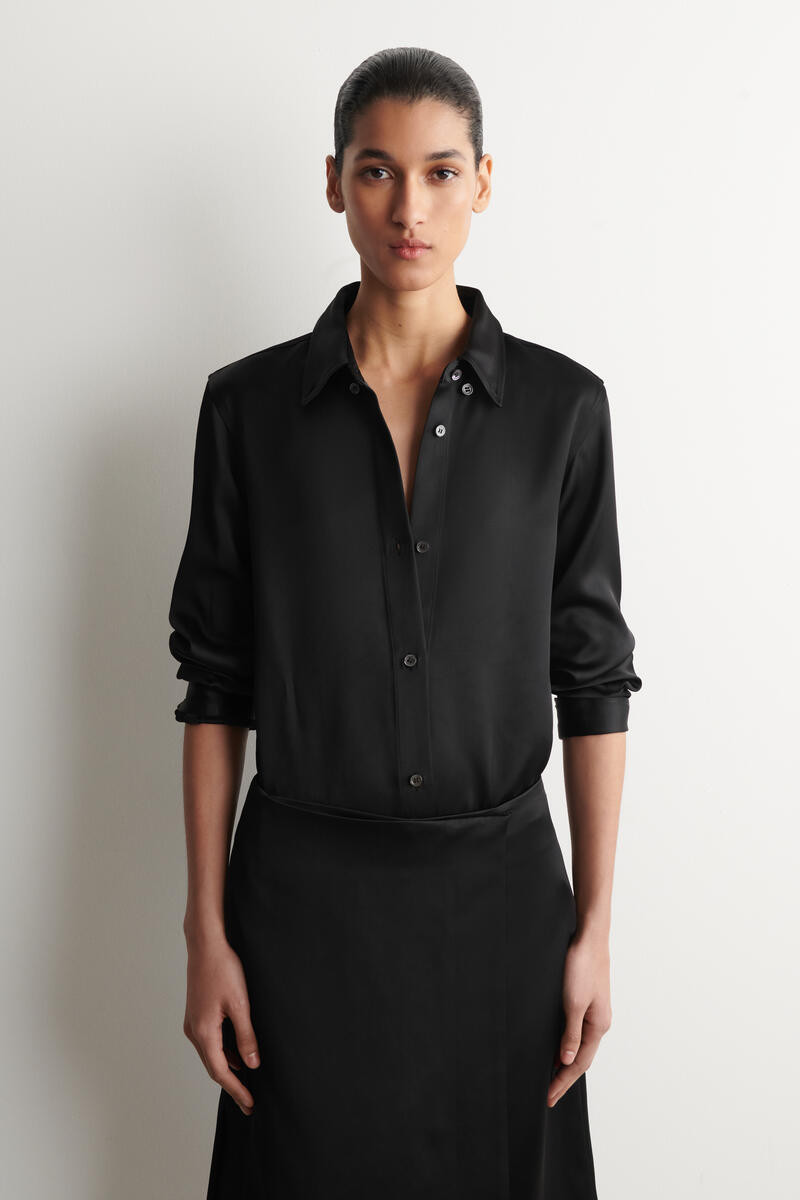Satinhemd Mit Button-Down-Kragen | COS (EU)