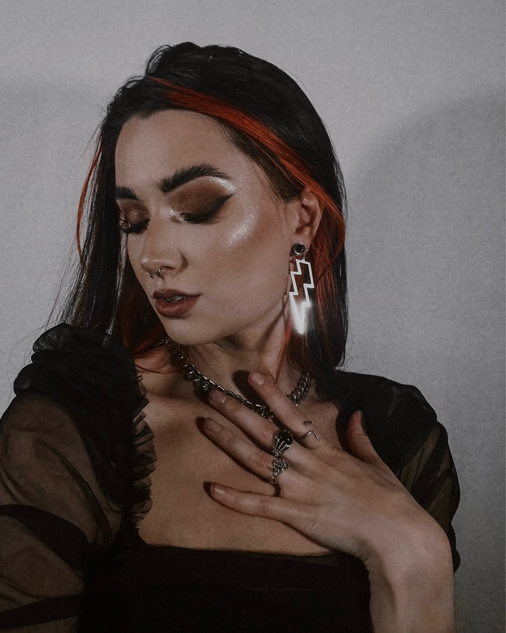 it’s giving lightning mcqueen and i’m here for it tbh #glammakeup #goingoutmakeup #nightout #chic #chicfashion 

#LTKunder50 #LTKstyletip #LTKbeauty