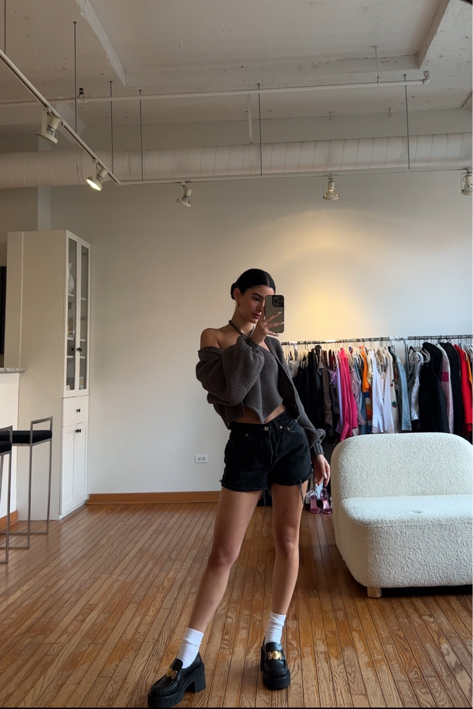 New Versace Loafers!!!

Top/sweater: finders keepers (not online anymore)
Shorts: Levis 550s
Socks: Amazon
Shoes: Versace


#LTKshoecrush #LTKstyletip #LTKworkwear