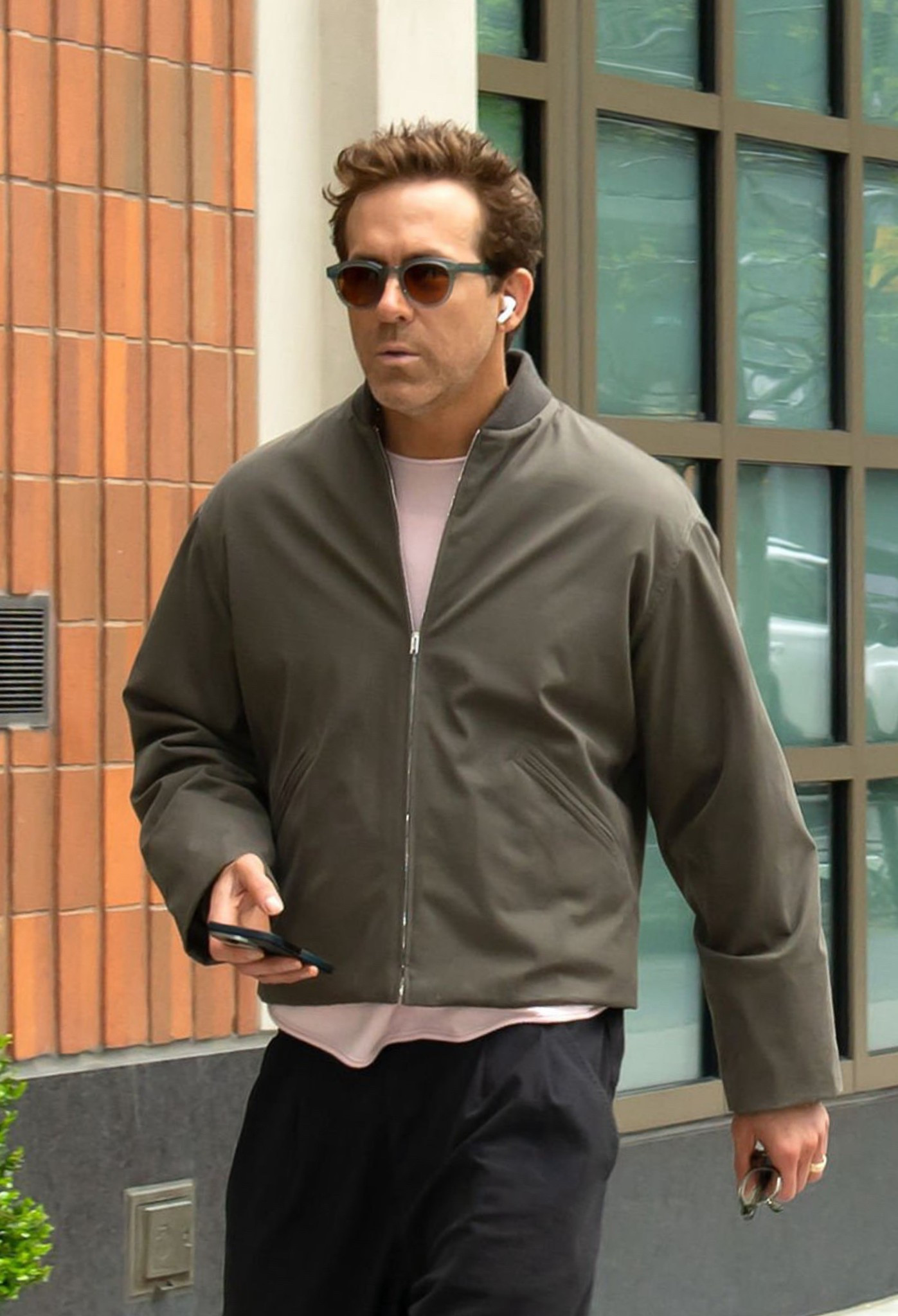 Ryan Reynolds in NYC wearing a The Row bomber jacket, Guest In Residence crew, and Oliver Peoples sunglasses  

#LTKMens #LTKStyleTip #LTKOver40