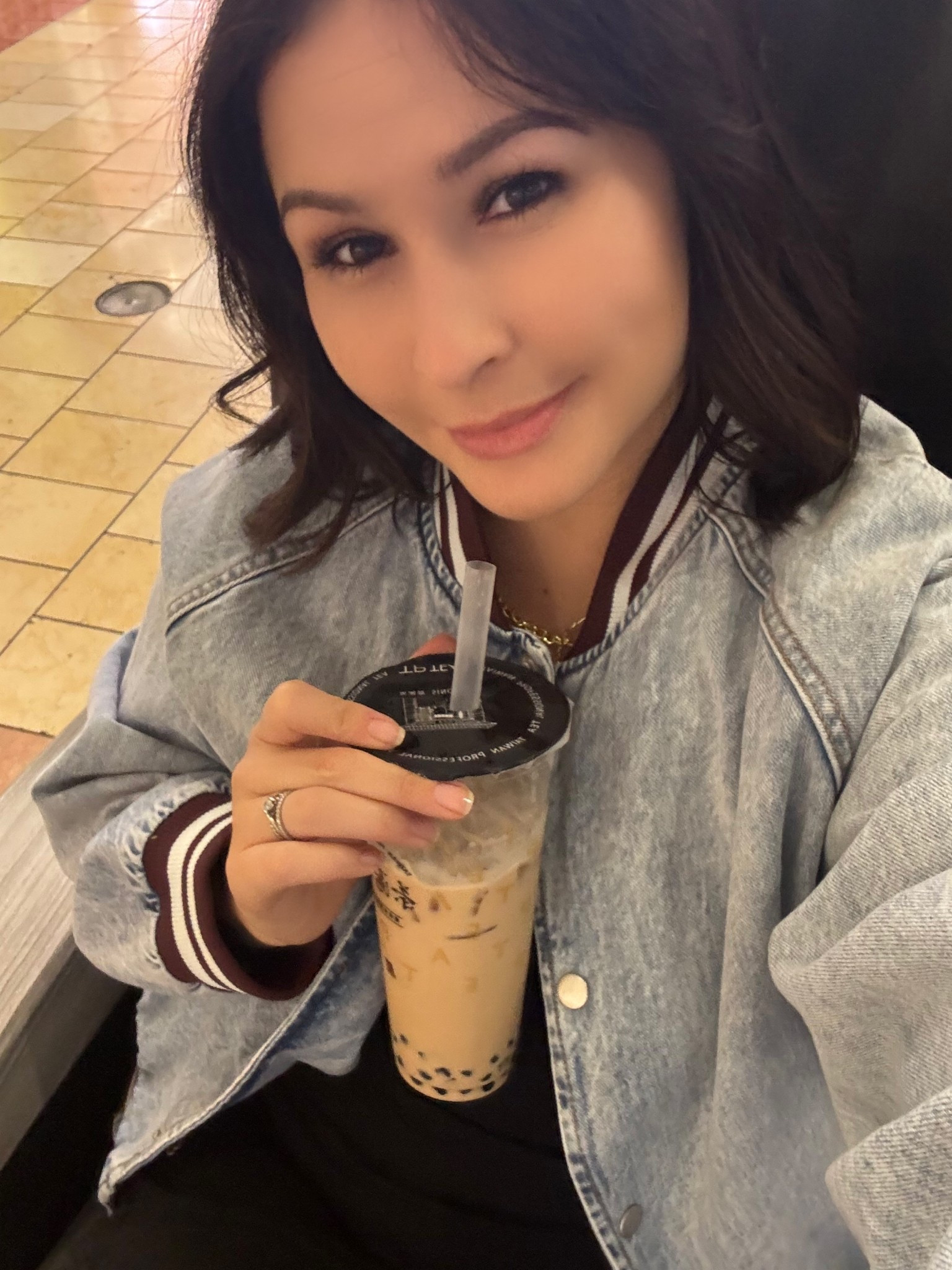 Love this denim jacekt. Wearing size medium 

#LTKSeasonal #LTKMidsize #LTKSaleAlert