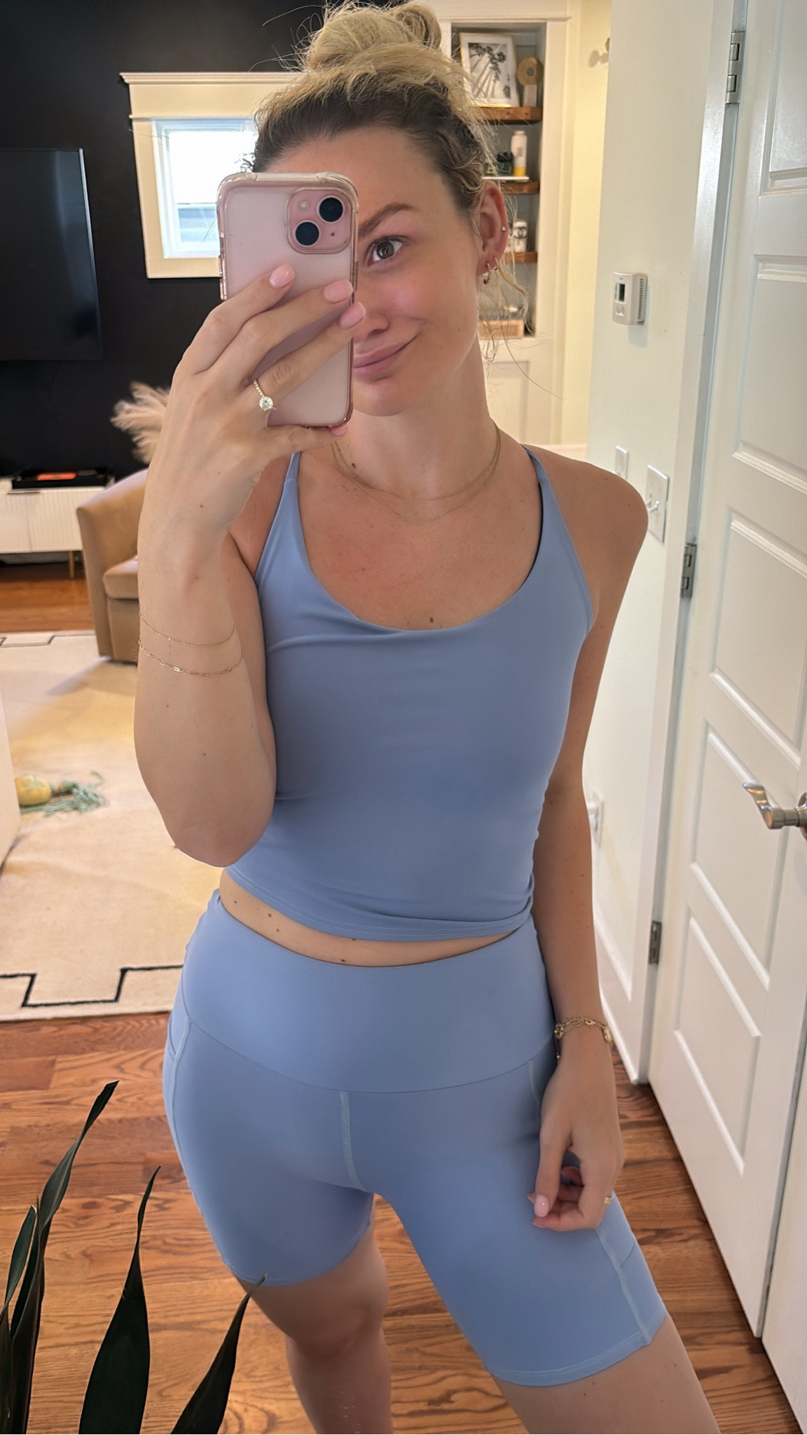 Obsessed with this set! Completely custom to fit your body- and how gorgeous is this color!?

#LTKFitness #LTKActive #LTKFindsUnder100