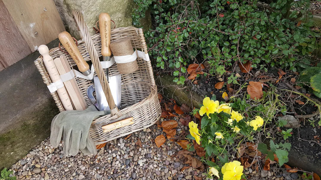 Classic British Garden Gift Set Personalised Garden Trug With Tools, Personalised Corporate Retir... | Etsy (US)