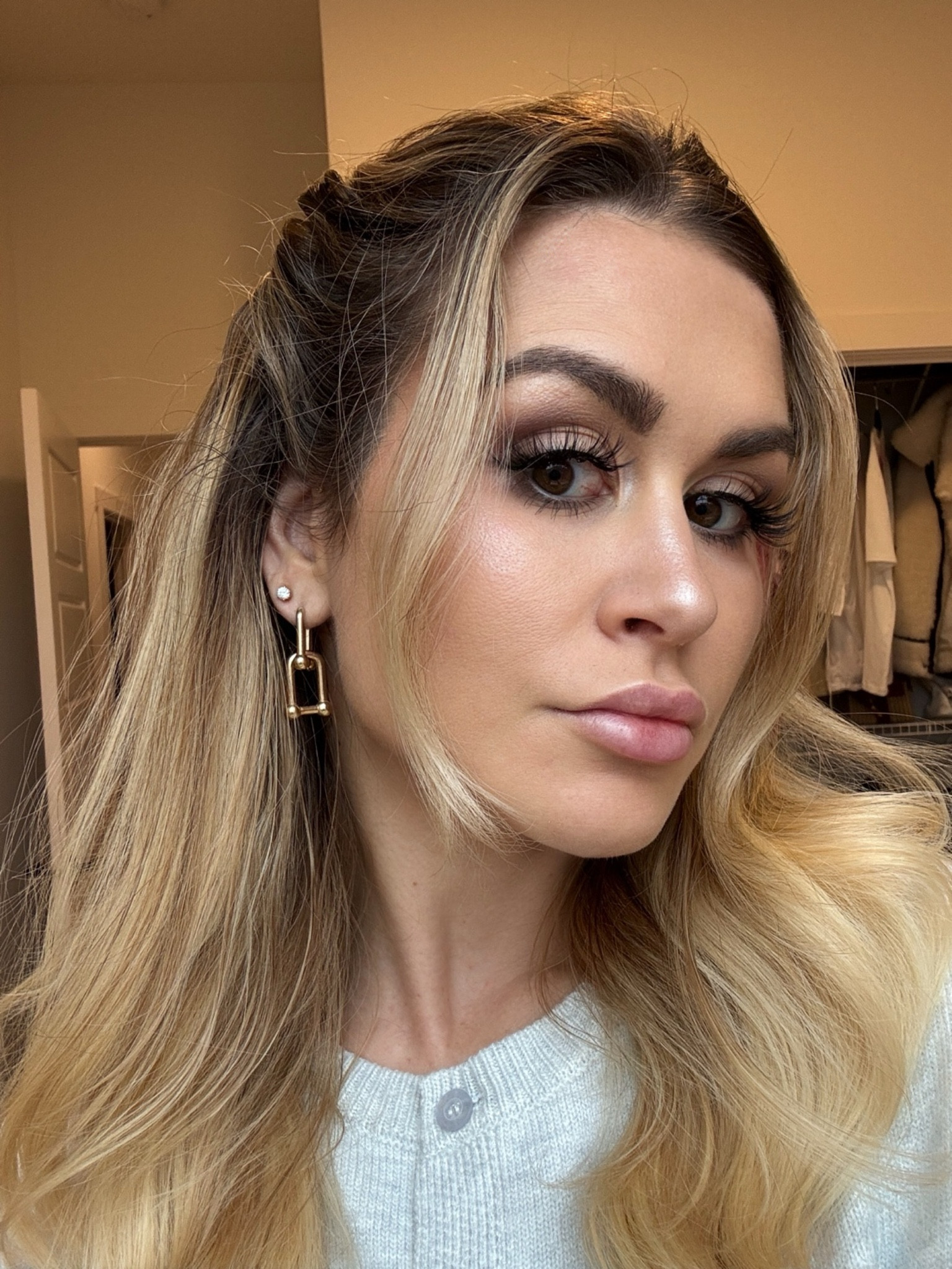 Hands down the BEST highlightdisco

#LTKSeasonal #LTKStyleTip #LTKBeauty