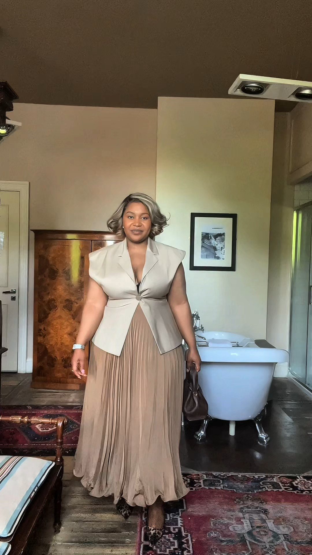 Feminine Modest Outfit for Curvy Women 

#LTKPlusSize #LTKStyleTip #LTKMidsize