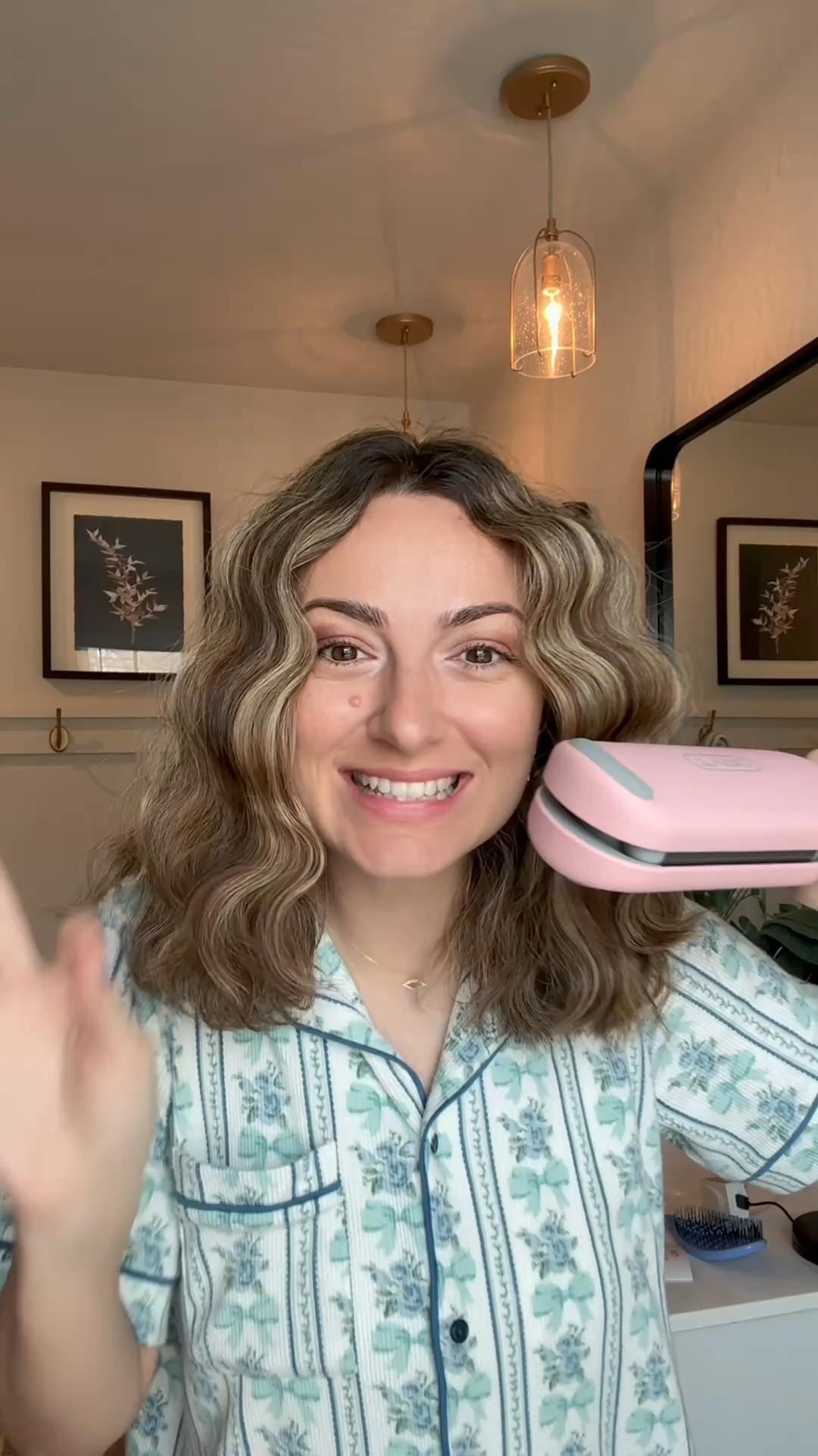 Hair products// curling iron 

#LTKselfcare #LTKBeauty #LTKSpringSale