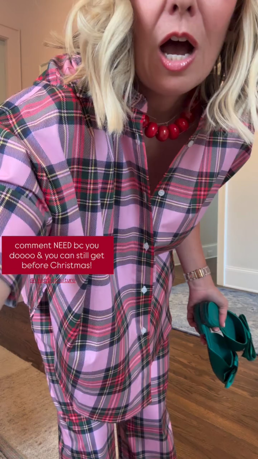 You can still get it before Christmas and you should!

Size xs 


#LTKootd #LTKHoliday #LTKGiftGuide