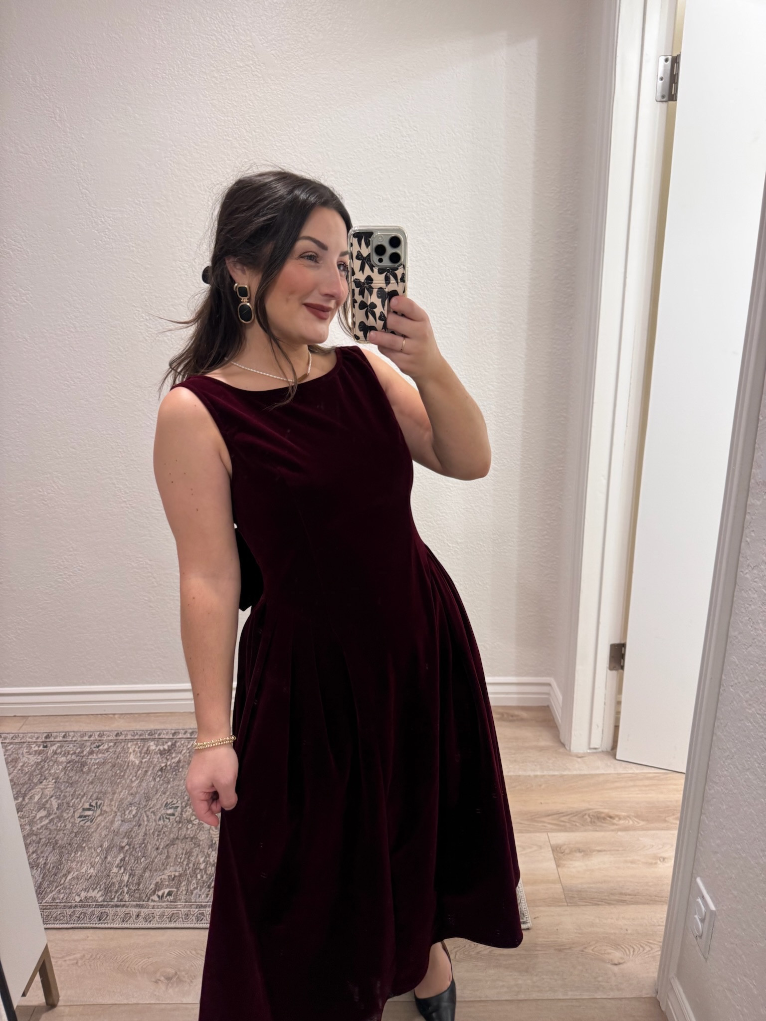 Elegant velvet dress! Size small (5'0" 140lbs)


#LTKPetite #LTKFindsUnder100 #LTKHoliday